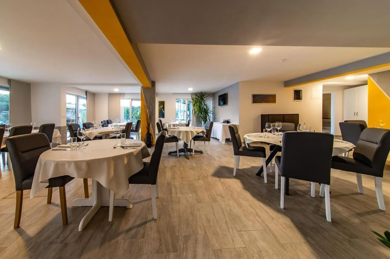 Premantura Resort - Hotel & Restaurant