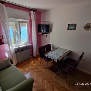 https://apartments-ida-miljenko.hotels-in-trogir.com