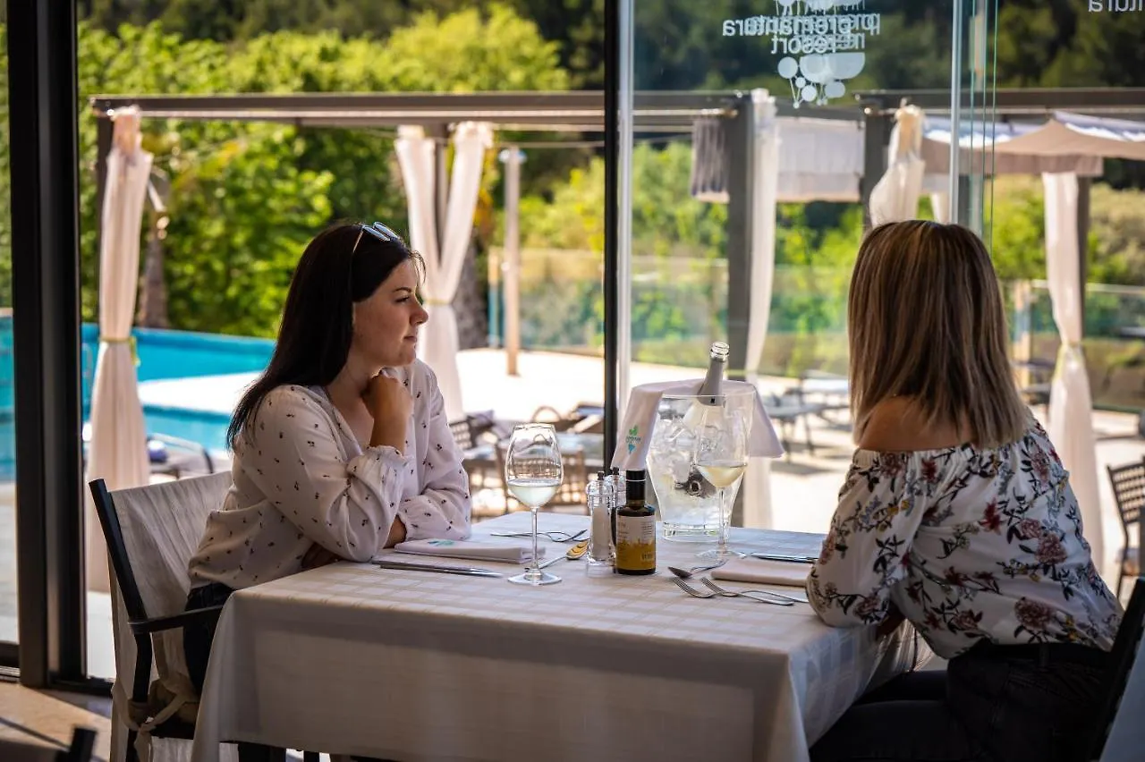 Premantura Resort - Hotel & Restaurant